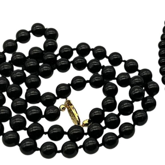 Vintage Strand of Jet Black Stone Beads Knotted in Between  24in - Picture 5 of 5